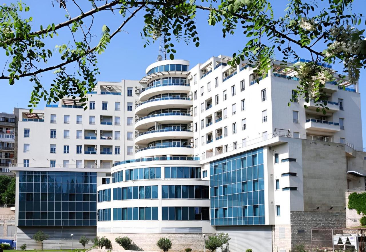 Kings Park Hotel Подгорица Екстериор снимка