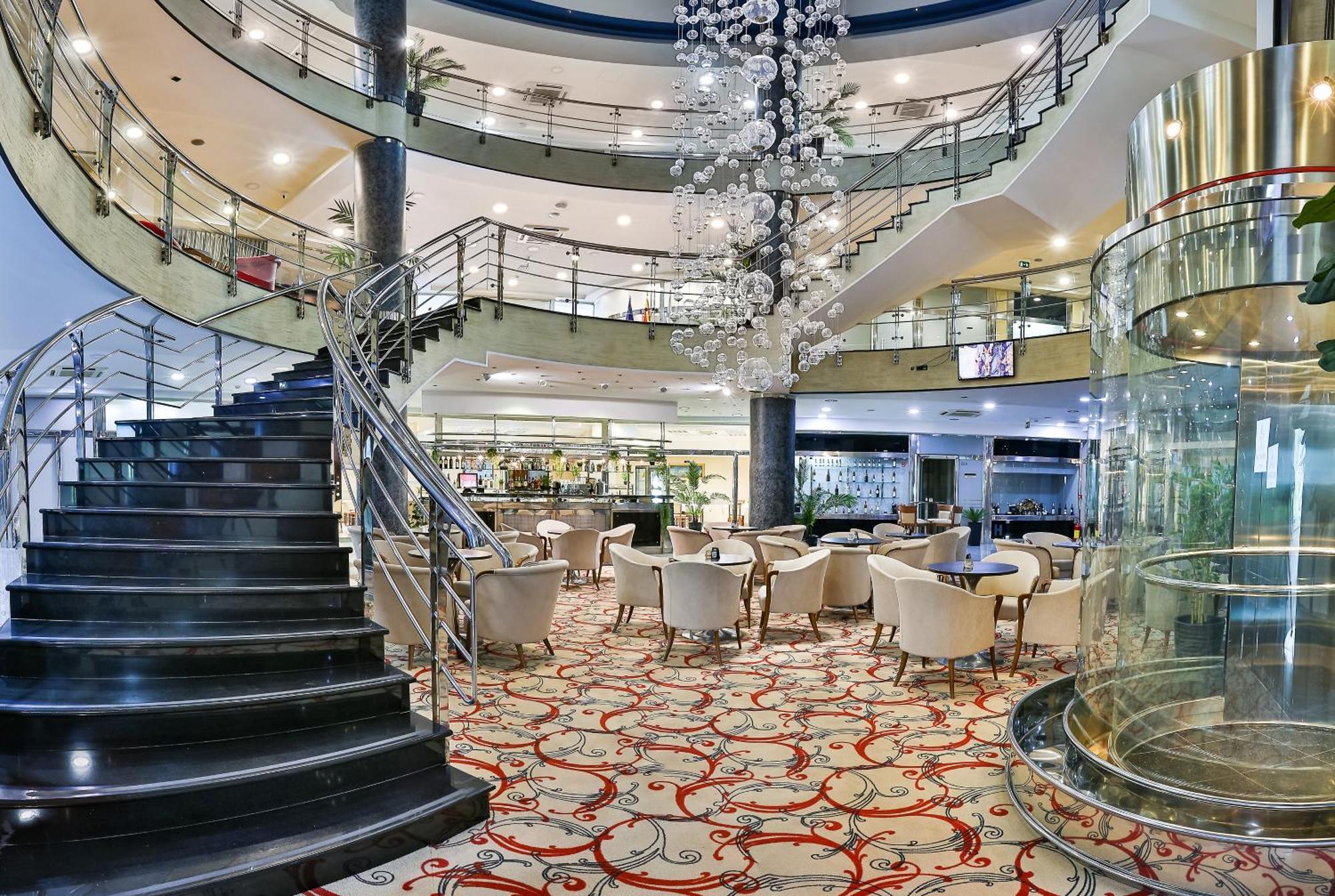 Kings Park Hotel Подгорица Екстериор снимка
